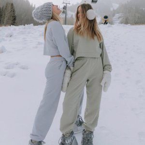 Daily Drills Crop Sweatshirt (S), Jogger (XS/S), Dew (green), NWOT